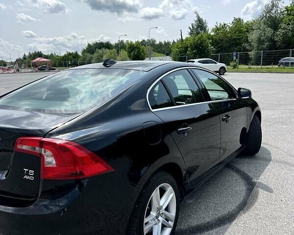 Черный Вольво С60, объемом двигателя 2.5 л и пробегом 150 тыс. км за 13500 $, фото 6 на Automoto.ua