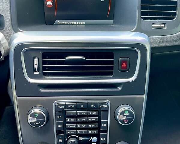 Черный Вольво С60, объемом двигателя 2 л и пробегом 215 тыс. км за 13000 $, фото 8 на Automoto.ua