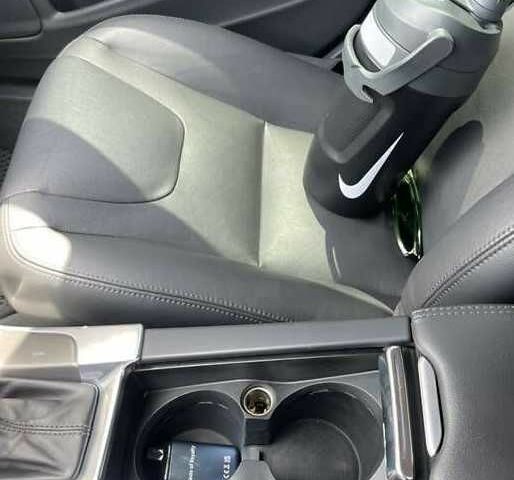 Черный Вольво С60, объемом двигателя 2.5 л и пробегом 235 тыс. км за 8100 $, фото 16 на Automoto.ua