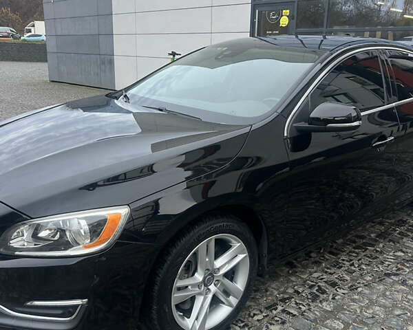 Черный Вольво С60, объемом двигателя 2.5 л и пробегом 155 тыс. км за 12599 $, фото 6 на Automoto.ua