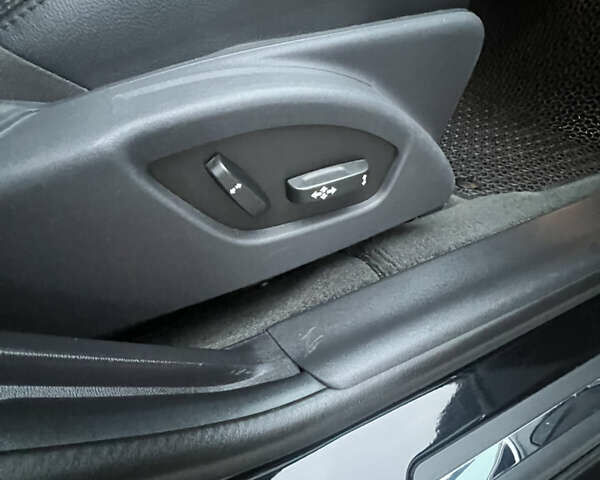 Чорний Вольво С60, об'ємом двигуна 2.5 л та пробігом 156 тис. км за 12300 $, фото 10 на Automoto.ua