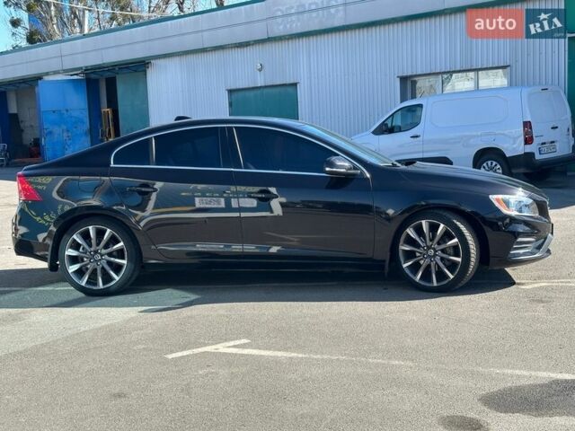 Черный Вольво С60, объемом двигателя 1.97 л и пробегом 150 тыс. км за 13990 $, фото 4 на Automoto.ua