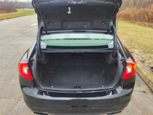 Черный Вольво С60, объемом двигателя 2 л и пробегом 98 тыс. км за 80000 $, фото 8 на Automoto.ua