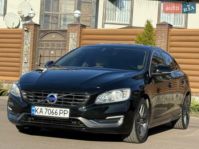 Черный Вольво С60, объемом двигателя 1.97 л и пробегом 140 тыс. км за 10500 $, фото 3 на Automoto.ua