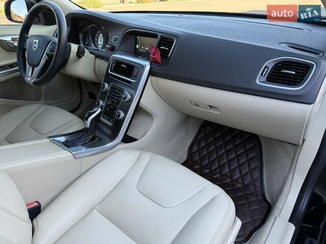 Черный Вольво С60, объемом двигателя 1.97 л и пробегом 140 тыс. км за 10500 $, фото 56 на Automoto.ua