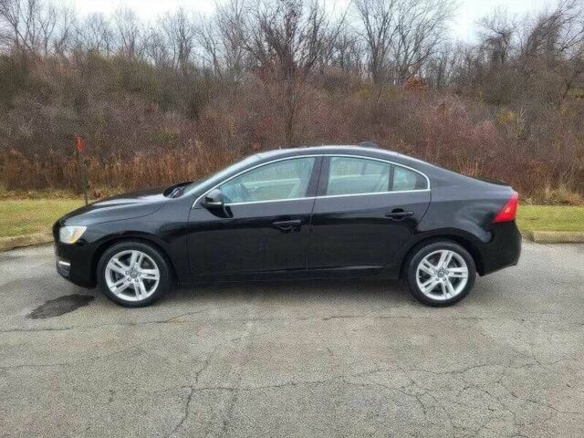 Черный Вольво С60, объемом двигателя 2 л и пробегом 98 тыс. км за 80000 $, фото 7 на Automoto.ua