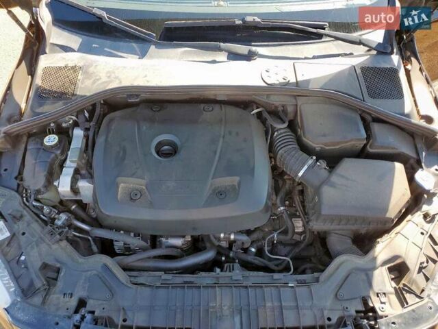 Черный Вольво С60, объемом двигателя 2 л и пробегом 135 тыс. км за 1300 $, фото 10 на Automoto.ua