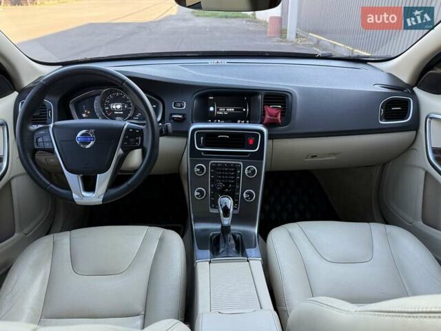 Черный Вольво С60, объемом двигателя 1.97 л и пробегом 140 тыс. км за 10500 $, фото 59 на Automoto.ua