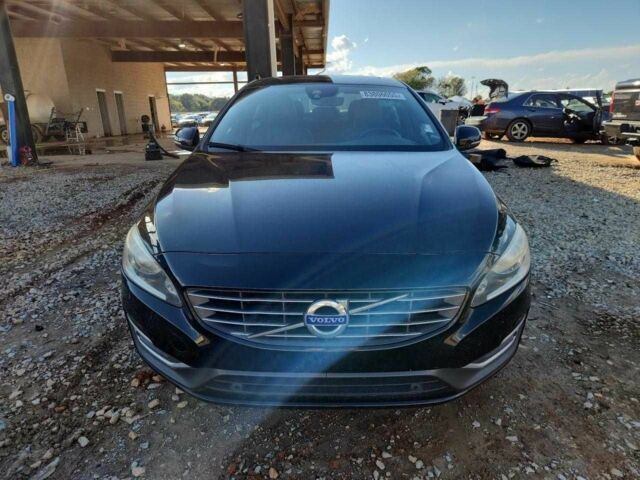 Черный Вольво С60, объемом двигателя 2 л и пробегом 119 тыс. км за 6900 $, фото 4 на Automoto.ua