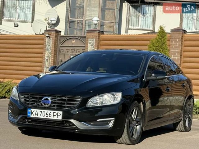 Черный Вольво С60, объемом двигателя 1.97 л и пробегом 140 тыс. км за 10500 $, фото 4 на Automoto.ua