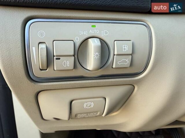 Черный Вольво С60, объемом двигателя 1.97 л и пробегом 140 тыс. км за 10500 $, фото 45 на Automoto.ua