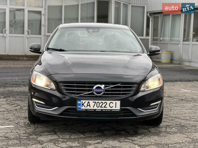 Черный Вольво С60, объемом двигателя 1.97 л и пробегом 220 тыс. км за 12300 $, фото 2 на Automoto.ua