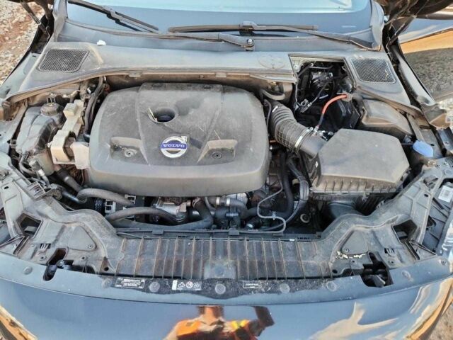 Черный Вольво С60, объемом двигателя 2 л и пробегом 119 тыс. км за 6900 $, фото 10 на Automoto.ua