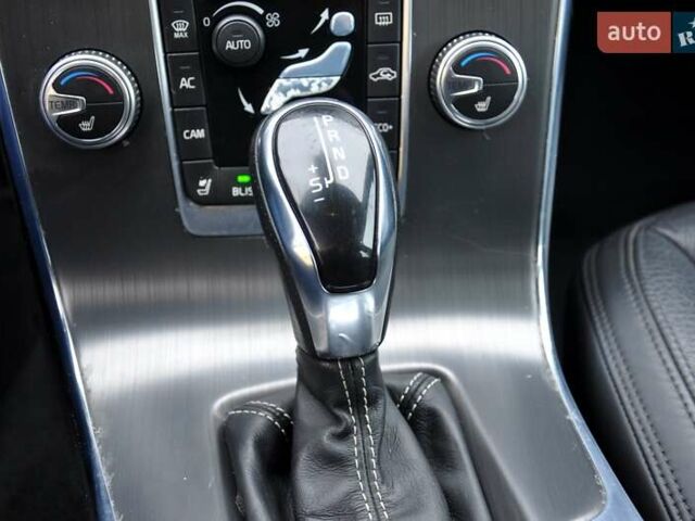 Черный Вольво С60, объемом двигателя 1.97 л и пробегом 82 тыс. км за 10500 $, фото 31 на Automoto.ua