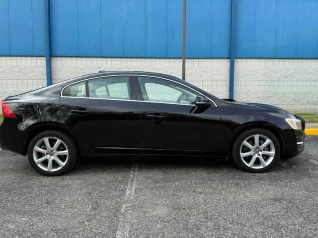 Чорний Вольво С60, об'ємом двигуна 2.5 л та пробігом 77 тис. км за 2100 $, фото 6 на Automoto.ua