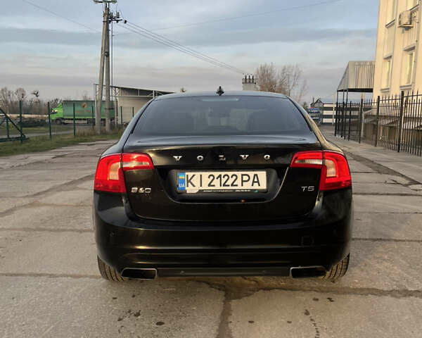 Черный Вольво С60, объемом двигателя 1.97 л и пробегом 225 тыс. км за 13700 $, фото 4 на Automoto.ua