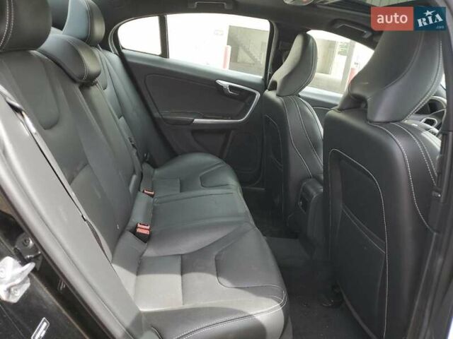 Черный Вольво С60, объемом двигателя 2 л и пробегом 88 тыс. км за 3000 $, фото 5 на Automoto.ua