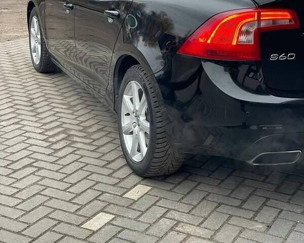 Чорний Вольво С60, об'ємом двигуна 2.52 л та пробігом 269 тис. км за 12000 $, фото 5 на Automoto.ua