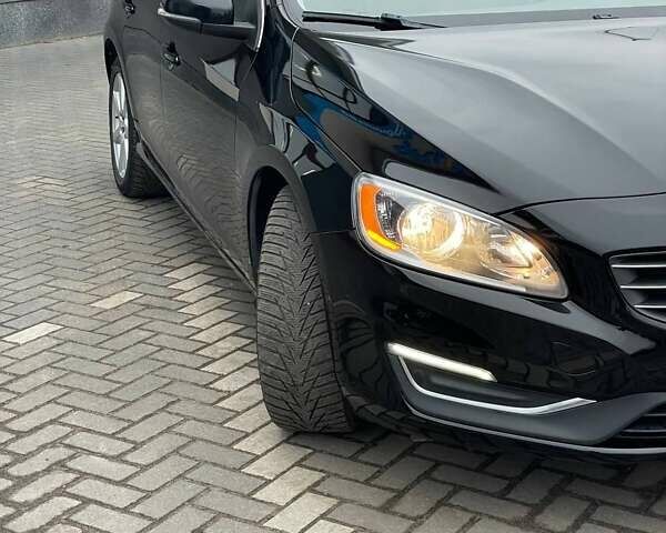 Чорний Вольво С60, об'ємом двигуна 2.52 л та пробігом 269 тис. км за 12000 $, фото 2 на Automoto.ua