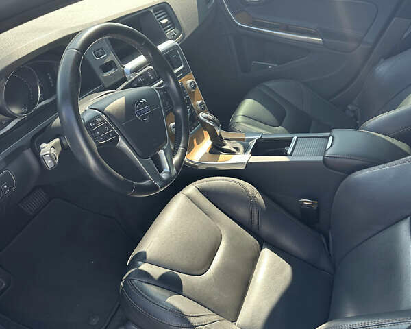 Чорний Вольво С60, об'ємом двигуна 2.4 л та пробігом 79 тис. км за 23500 $, фото 7 на Automoto.ua