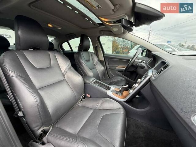 Вольво С60 2016 в Луцке на Automoto.ua Черный Вольво С60, объемом двигателя 2 л и пробегом 218 тыс. км за 8200 $, фото 14 на Automoto.ua