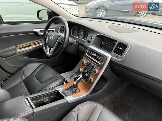 Вольво С60 2016 в Луцке на Automoto.ua Черный Вольво С60, объемом двигателя 2 л и пробегом 218 тыс. км за 8200 $, фото 12 на Automoto.ua