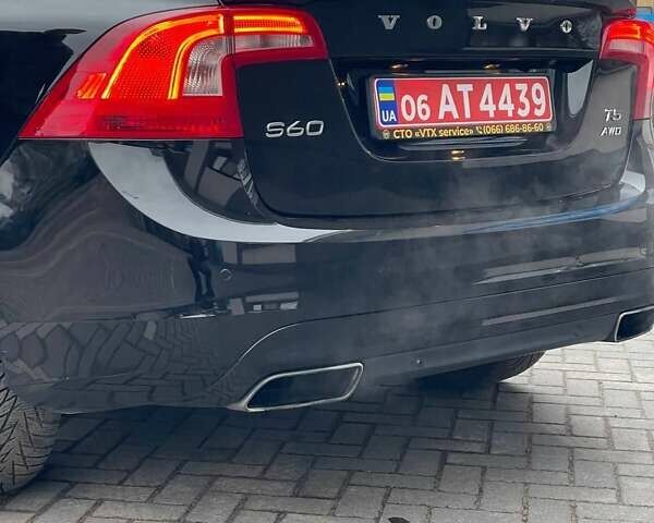 Чорний Вольво С60, об'ємом двигуна 2.52 л та пробігом 269 тис. км за 12000 $, фото 6 на Automoto.ua