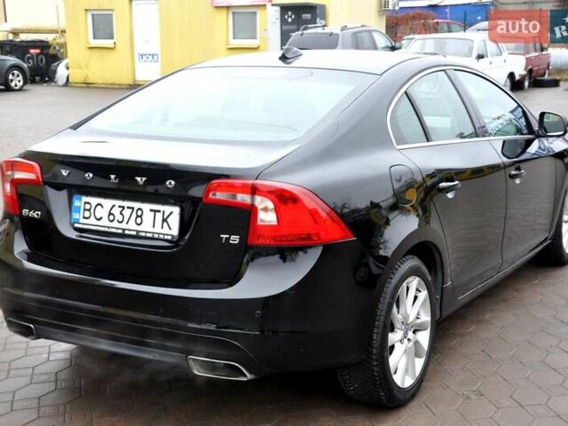 Черный Вольво С60, объемом двигателя 1.97 л и пробегом 82 тыс. км за 10500 $, фото 7 на Automoto.ua