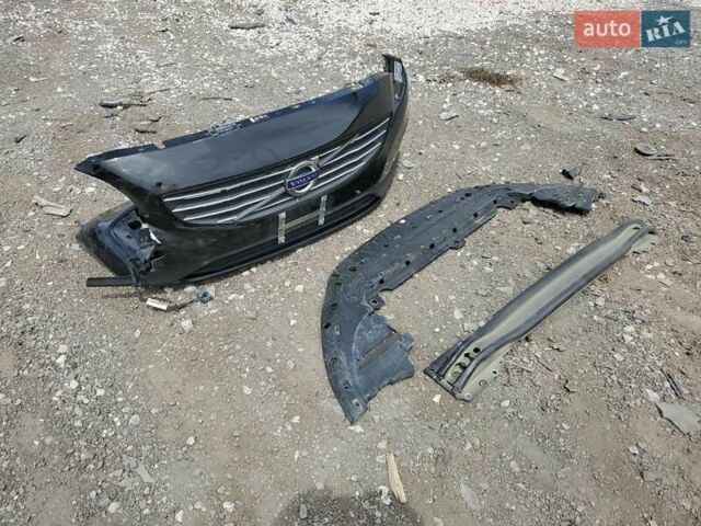 Черный Вольво С60, объемом двигателя 2 л и пробегом 88 тыс. км за 3000 $, фото 7 на Automoto.ua