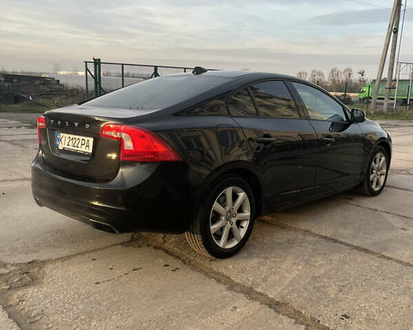 Черный Вольво С60, объемом двигателя 1.97 л и пробегом 225 тыс. км за 13700 $, фото 3 на Automoto.ua