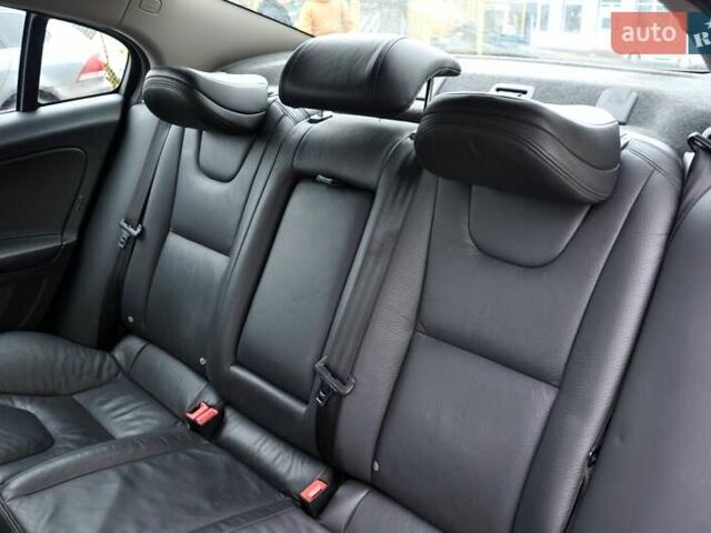 Черный Вольво С60, объемом двигателя 1.97 л и пробегом 82 тыс. км за 10500 $, фото 20 на Automoto.ua