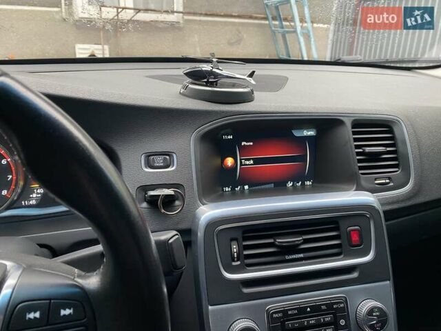 Чорний Вольво С60, об'ємом двигуна 1.97 л та пробігом 159 тис. км за 16100 $, фото 4 на Automoto.ua