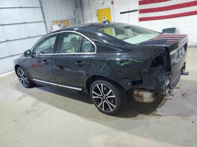 Черный Вольво С60, объемом двигателя 2 л и пробегом 240 тыс. км за 7200 $, фото 1 на Automoto.ua
