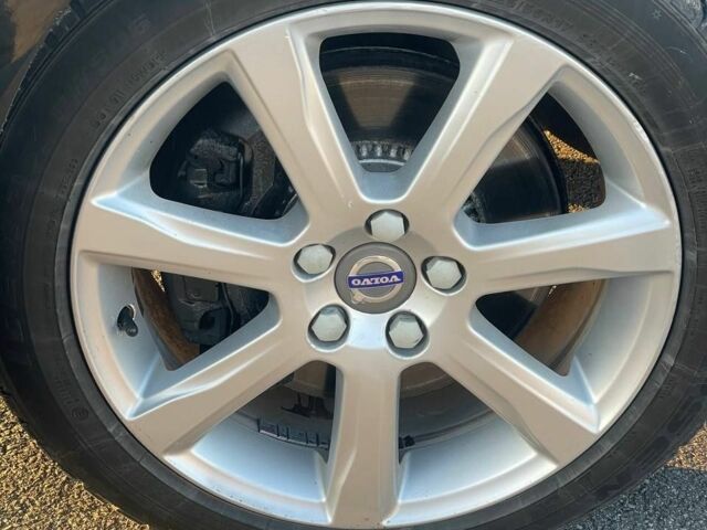 Черный Вольво С60, объемом двигателя 2.52 л и пробегом 270 тыс. км за 12000 $, фото 11 на Automoto.ua