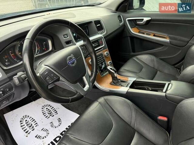 Вольво С60 2016 в Луцке на Automoto.ua Черный Вольво С60, объемом двигателя 2 л и пробегом 218 тыс. км за 8200 $, фото 16 на Automoto.ua