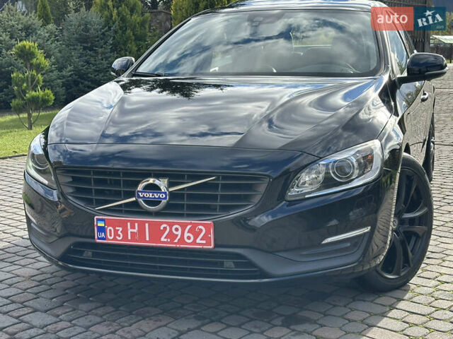 Черный Вольво С60, объемом двигателя 2 л и пробегом 237 тыс. км за 14750 $, фото 2 на Automoto.ua