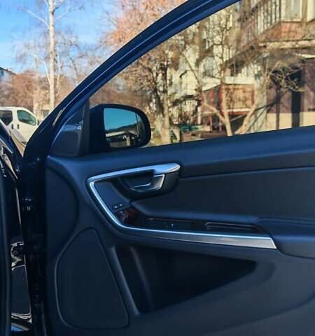 Чорний Вольво С60, об'ємом двигуна 1.98 л та пробігом 205 тис. км за 16900 $, фото 18 на Automoto.ua