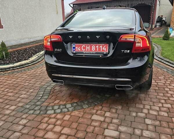 Черный Вольво С60, объемом двигателя 1.97 л и пробегом 141 тыс. км за 12950 $, фото 14 на Automoto.ua
