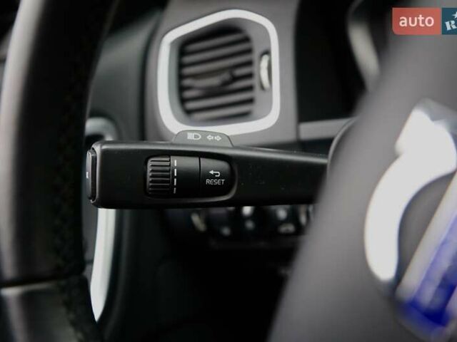 Черный Вольво С60, объемом двигателя 1.97 л и пробегом 217 тыс. км за 15500 $, фото 21 на Automoto.ua