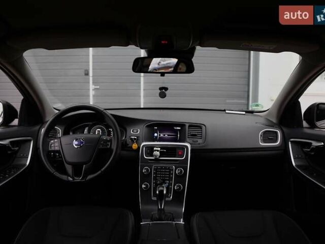 Черный Вольво С60, объемом двигателя 1.97 л и пробегом 217 тыс. км за 15500 $, фото 13 на Automoto.ua