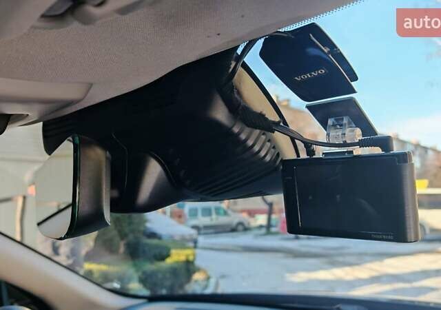 Чорний Вольво С60, об'ємом двигуна 1.98 л та пробігом 205 тис. км за 16900 $, фото 31 на Automoto.ua