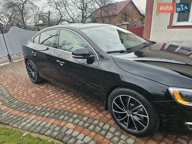 Черный Вольво С60, объемом двигателя 1.97 л и пробегом 141 тыс. км за 12950 $, фото 5 на Automoto.ua