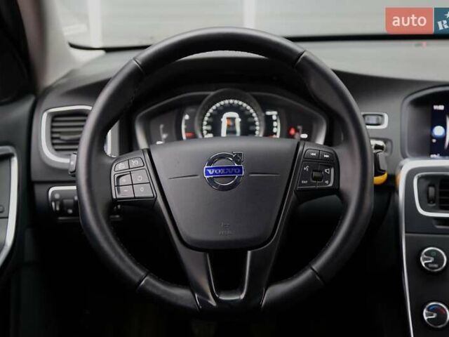 Черный Вольво С60, объемом двигателя 1.97 л и пробегом 217 тыс. км за 15500 $, фото 15 на Automoto.ua