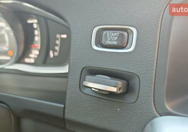 Чорний Вольво С60, об'ємом двигуна 1.98 л та пробігом 205 тис. км за 16900 $, фото 26 на Automoto.ua