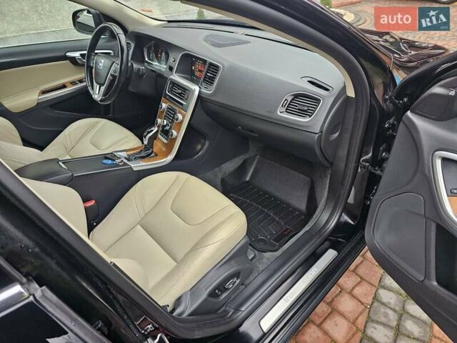 Черный Вольво С60, объемом двигателя 1.97 л и пробегом 141 тыс. км за 12950 $, фото 20 на Automoto.ua