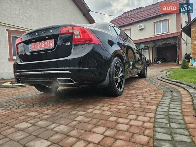 Черный Вольво С60, объемом двигателя 1.97 л и пробегом 141 тыс. км за 12950 $, фото 11 на Automoto.ua