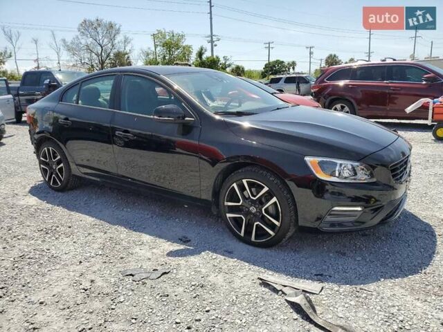 Черный Вольво С60, объемом двигателя 2 л и пробегом 62 тыс. км за 3000 $, фото 3 на Automoto.ua