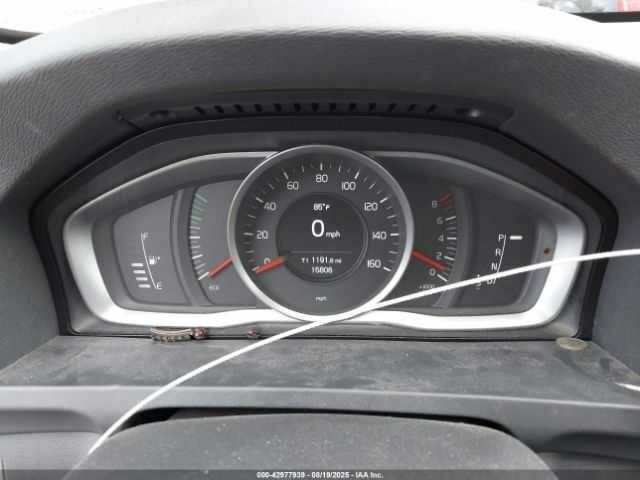 Чорний Вольво С60, об'ємом двигуна 2 л та пробігом 24 тис. км за 2100 $, фото 6 на Automoto.ua