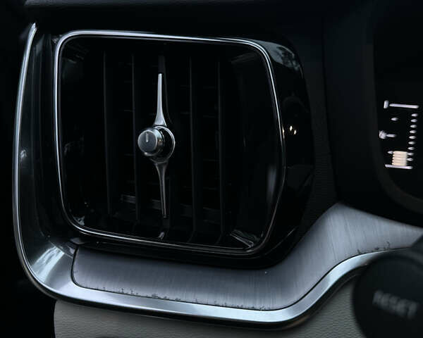 Чорний Вольво С60, об'ємом двигуна 1.97 л та пробігом 180 тис. км за 25800 $, фото 23 на Automoto.ua