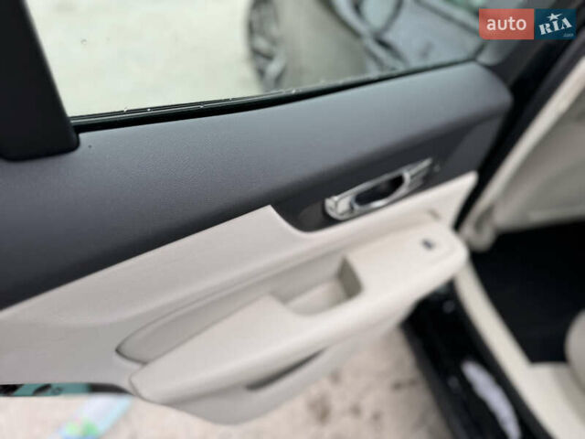 Черный Вольво С60, объемом двигателя 1.97 л и пробегом 58 тыс. км за 24200 $, фото 17 на Automoto.ua